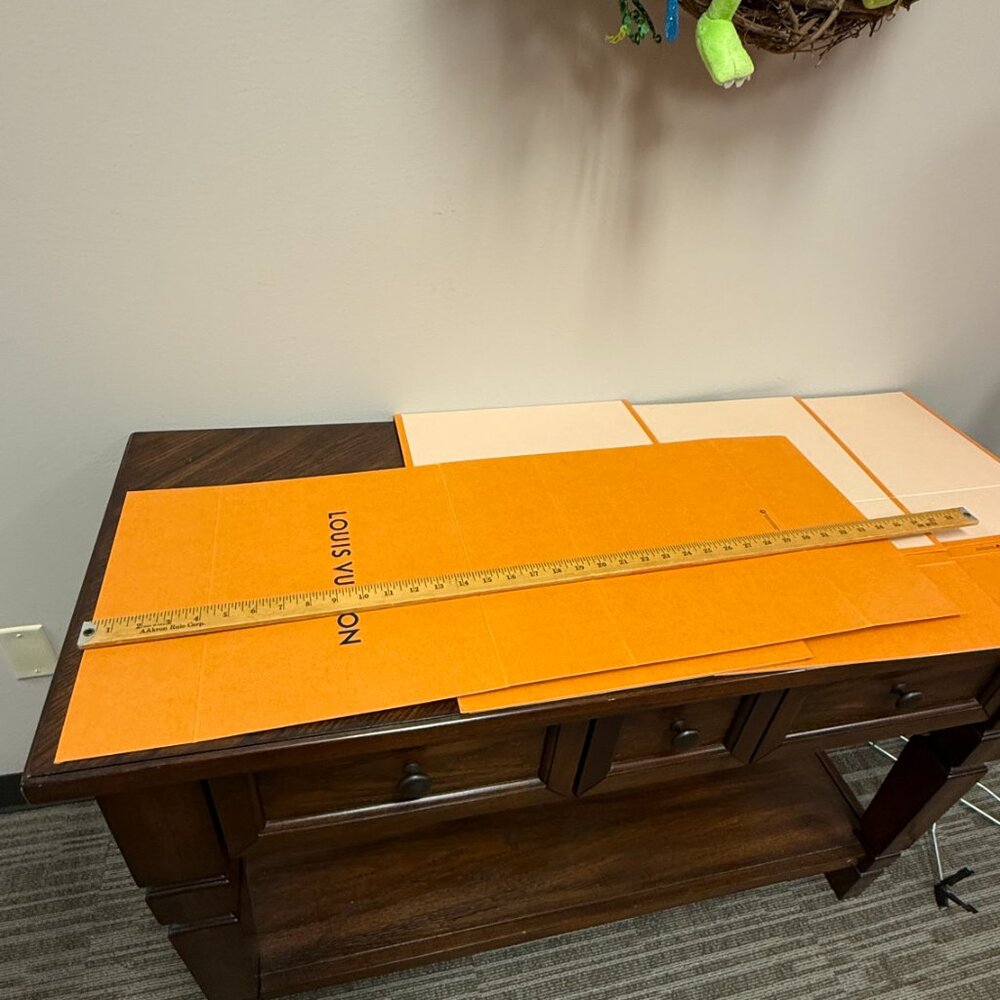 Louis Vuitton Orange Magnetic Gift Boxes (Lot of 4, Large) - Picture 7 of 12